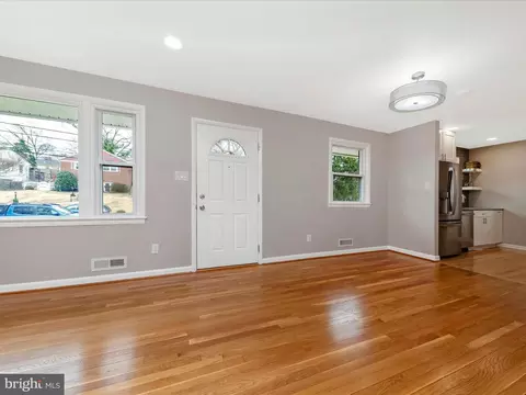 10004 Kinross Ave, Silver Spring, MD 20901 photo 9