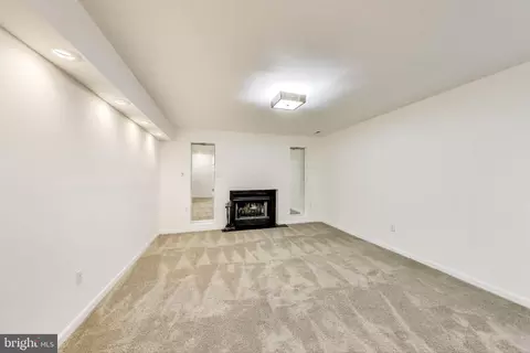 12901 Summer Hill Dr, Silver Spring, MD 20904 photo 37