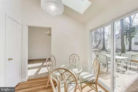 12901 Summer Hill Dr, Silver Spring, MD 20904 photo 6