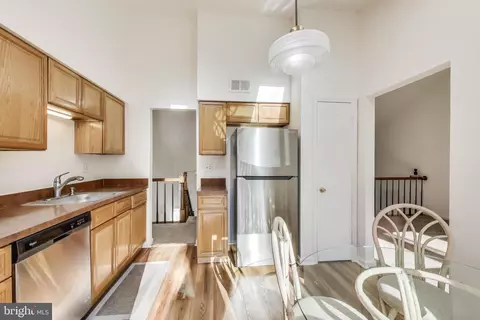 12901 Summer Hill Dr, Silver Spring, MD 20904 photo 5