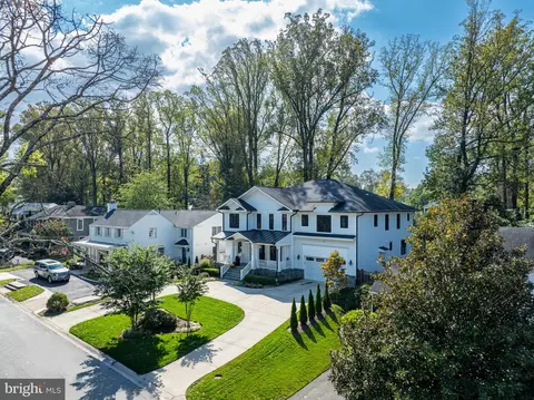 8014 Aberdeen Rd, Bethesda, MD 20814