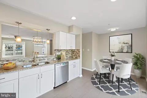 19131 Highstream Dr, Germantown, MD 20874