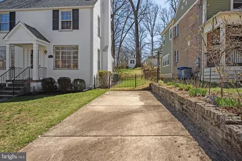 123 Eastmoor Dr, Silver Spring, MD 20901 photo 3
