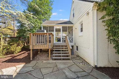 209 Saint Lawrence Dr, Silver Spring, MD 20901 photo 36