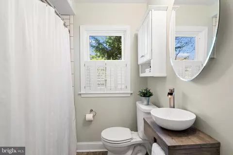 209 Saint Lawrence Dr, Silver Spring, MD 20901 photo 22