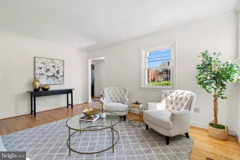 209 Saint Lawrence Dr, Silver Spring, MD 20901 photo 7