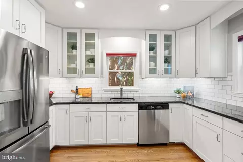 209 Saint Lawrence Dr, Silver Spring, MD 20901 photo 10
