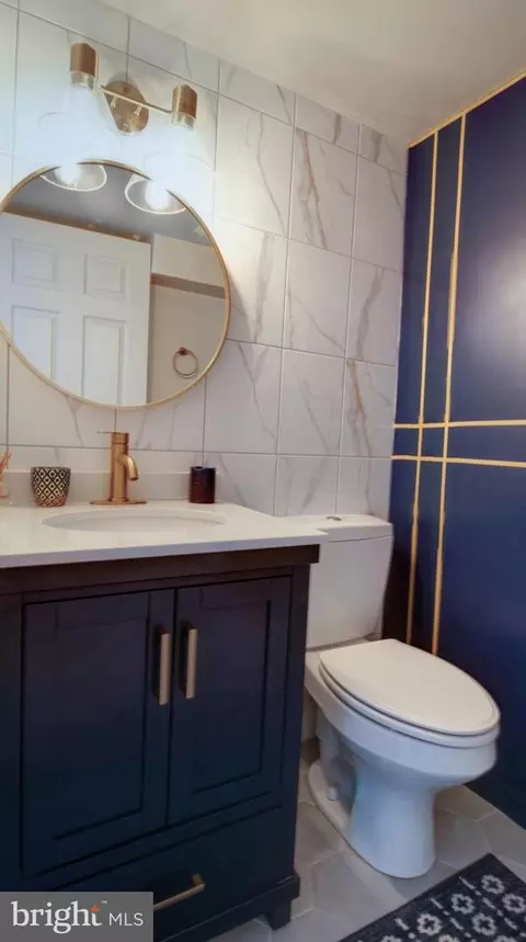 Bath - 5 Southview Ct, Silver Spring, MD 20905 photo 8 of 8