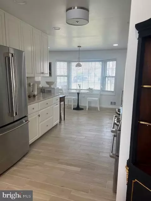 Kitchen - 5 Southview Ct, Silver Spring, MD 20905 photo 1 of 5