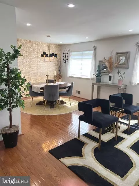 Dining - 5 Southview Ct, Silver Spring, MD 20905 photo 3 of 4