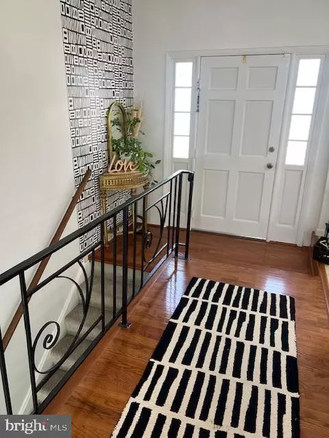 Entry Way - 5 Southview Ct, Silver Spring, MD 20905 photo 1 of 11