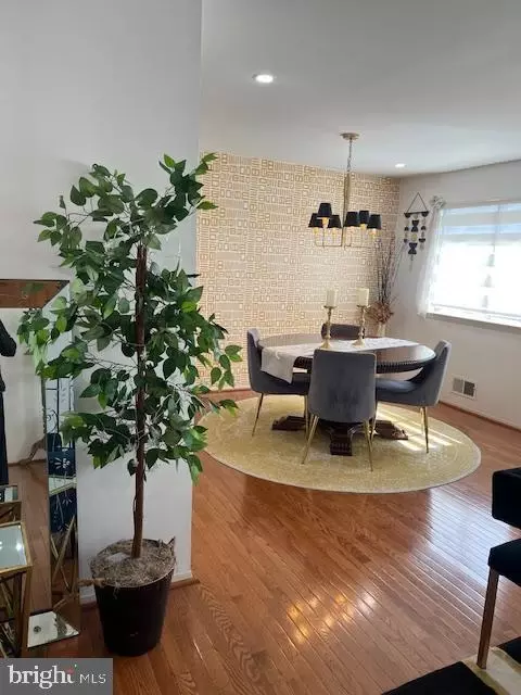 Dining - 5 Southview Ct, Silver Spring, MD 20905 photo 1 of 4