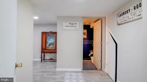 Entry Way - 5 Southview Ct, Silver Spring, MD 20905 photo 11 of 11