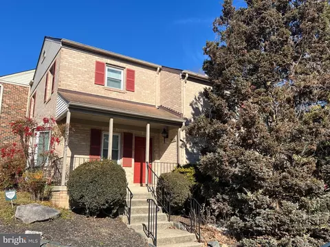 7533 Heatherton Ln, Potomac, MD 20854