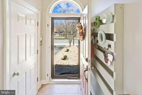 Entry Way - 1711 Chiswick Ct, Silver Spring, MD 20904 photo 1 of 2