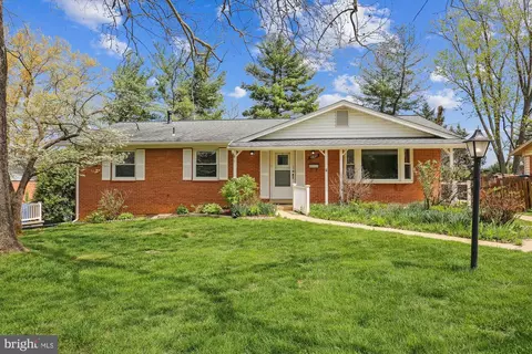 11627 Deborah Dr, Potomac, MD 20854
