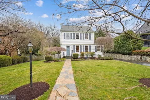 3909 Everett St, Kensington, MD 20895