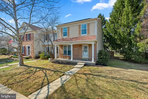 17712 Chipping Ct, Olney, MD 20832