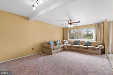 14816 Mistletoe Ct, Silver Spring, MD 20905 photo 5