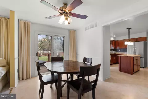 14816 Mistletoe Ct, Silver Spring, MD 20905 photo 8
