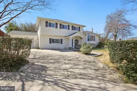 7708 Whittier Blvd, Bethesda, MD 20817