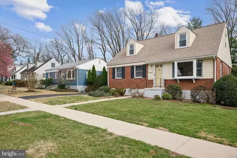 4110 Mitscher Ct, Kensington, MD 20895