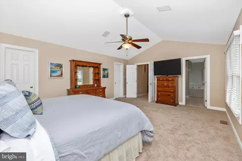 Bedroom - 17918 Hickman St, Poolesville, MD 20837 photo 4 of 10