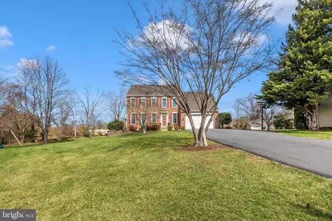 Exterior - 17918 Hickman St, Poolesville, MD 20837 photo 12 of 19