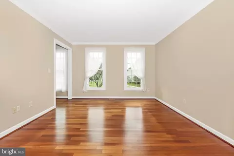 Living - 17918 Hickman St, Poolesville, MD 20837 photo 1 of 6