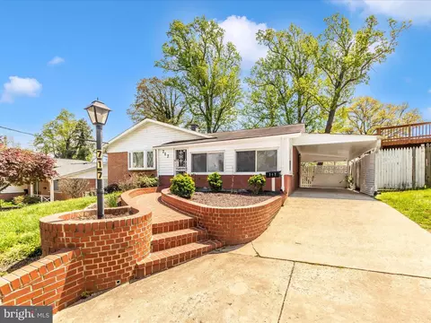 717 Lowander Ln, Silver Spring, MD 20901