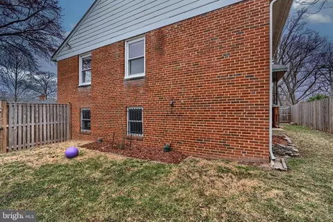 Exterior - 9715 Saxony Rd, Silver Spring, MD 20910 photo 3 of 4