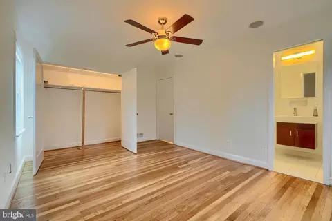 Bedroom - 9715 Saxony Rd, Silver Spring, MD 20910 photo 4 of 4