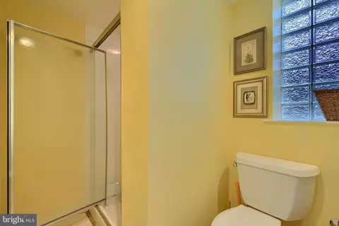 Bath - 9715 Saxony Rd, Silver Spring, MD 20910 photo 5 of 5