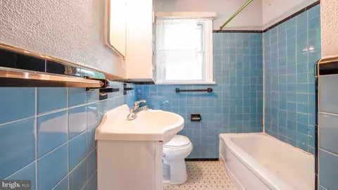 Entry Way - 3005 Newton St, Silver Spring, MD 20902 photo 3 of 3