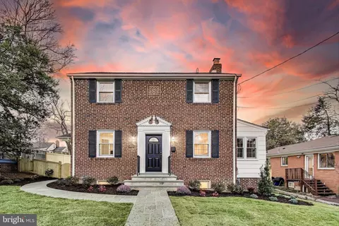 9312 Walden Rd, Silver Spring, MD 20901