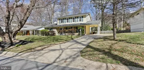 14013 Congress Dr, Rockville, MD 20853