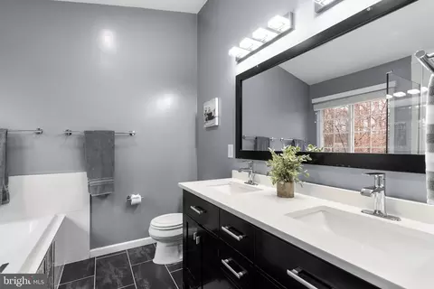 9 Augustine Ct, Gaithersburg, MD 20879 photo 16
