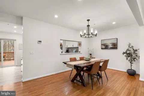 9 Augustine Ct, Gaithersburg, MD 20879 photo 5