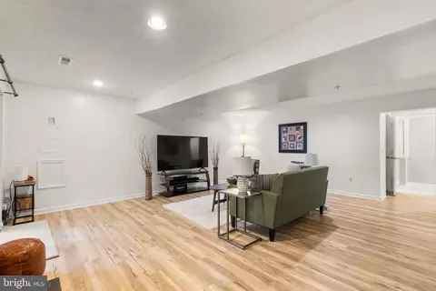 9 Augustine Ct, Gaithersburg, MD 20879 photo 24