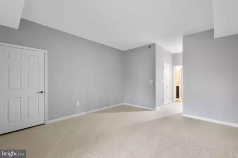 14805 Pennfield Cir #104, Silver Spring, MD 20906 photo 13