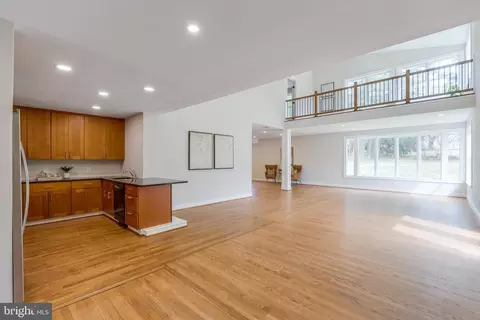Living - 15001 Peach Orchard Rd, Silver Spring, MD 20905 photo 10 of 21