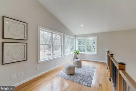 Entry Way - 15001 Peach Orchard Rd, Silver Spring, MD 20905 photo 3 of 7