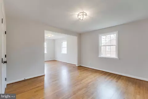 Living - 15001 Peach Orchard Rd, Silver Spring, MD 20905 photo 17 of 21