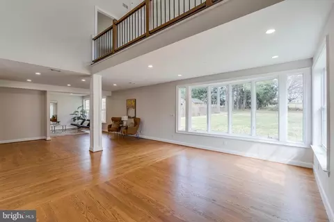 Living - 15001 Peach Orchard Rd, Silver Spring, MD 20905 photo 14 of 21