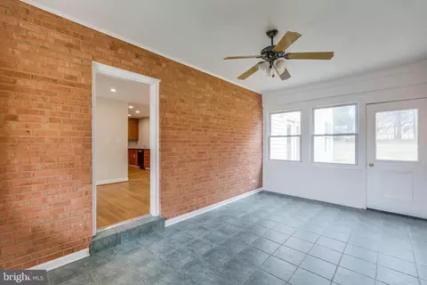 Entry Way - 15001 Peach Orchard Rd, Silver Spring, MD 20905 photo 7 of 7