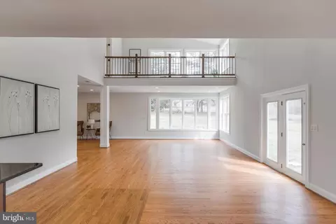 Living - 15001 Peach Orchard Rd, Silver Spring, MD 20905 photo 15 of 21
