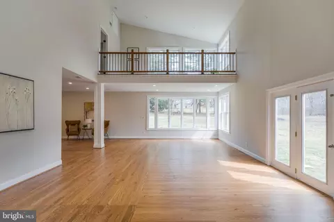 Living - 15001 Peach Orchard Rd, Silver Spring, MD 20905 photo 12 of 21