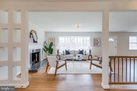 Living - 15001 Peach Orchard Rd, Silver Spring, MD 20905 photo 5 of 21