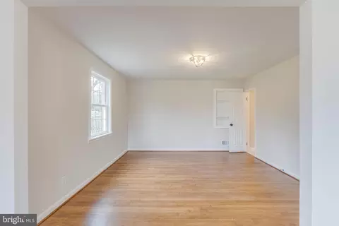 Living - 15001 Peach Orchard Rd, Silver Spring, MD 20905 photo 20 of 21