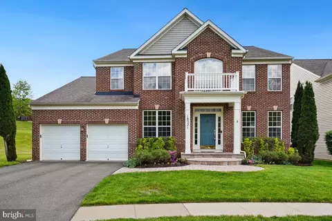 18521 Cornflower Rd, Boyds, MD 20841